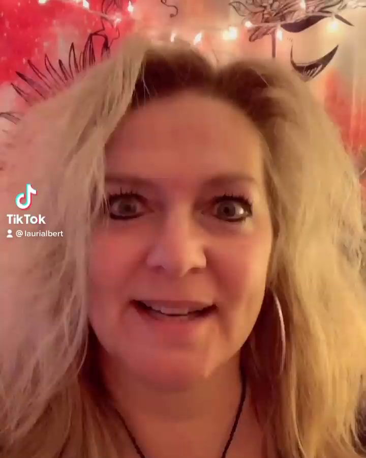 Video post from laurialbert_happymedium.