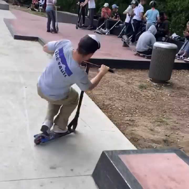 Carousel post from nkdscooters.