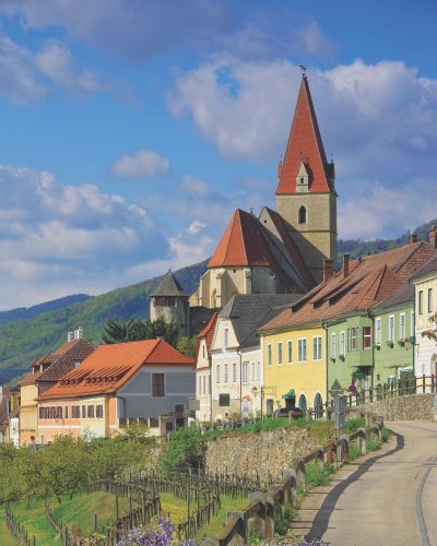 Photo post from taucktravel.