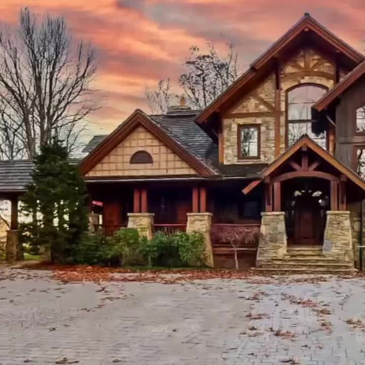 Video post from bhhsmmr.
