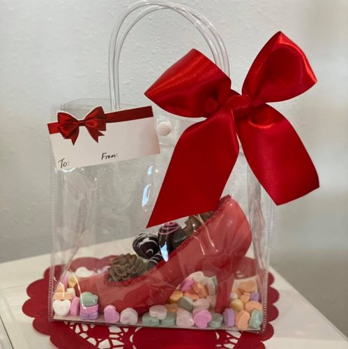 Photo post from marquettescakestudio.