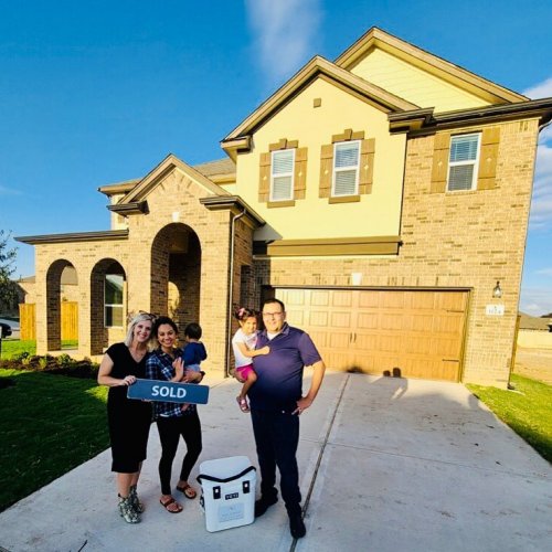 Photo post from kerisellsaustin.