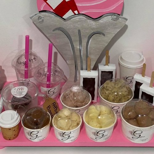 Photo post from marquettescakestudio.