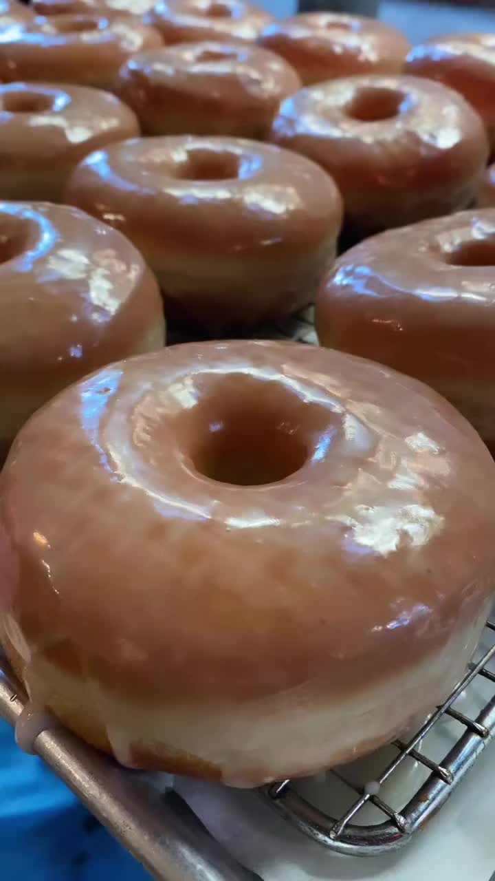 Video post from thedoughnutproject.