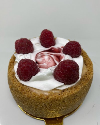 Photo post from famous_creations_catering.