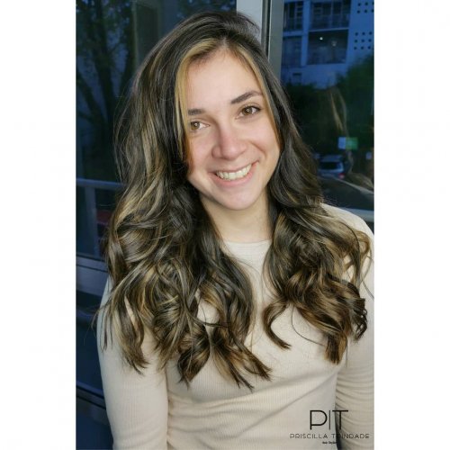 Carousel post from trindadehairstylist.