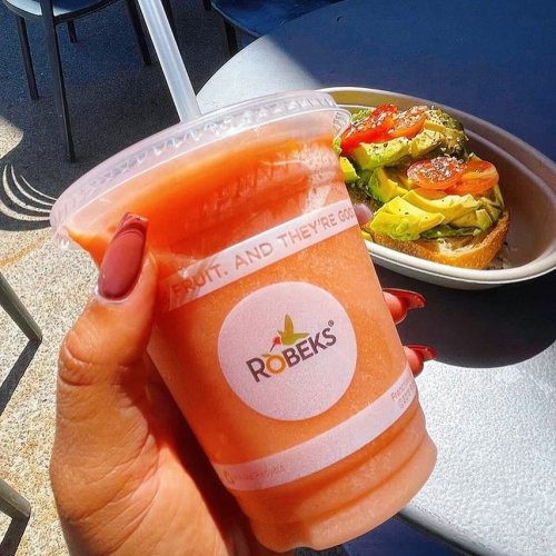 Carousel post from robeks.