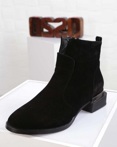 Carousel post from ossoshoes.