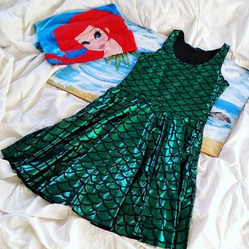 Photo post from storybehindthecloth.