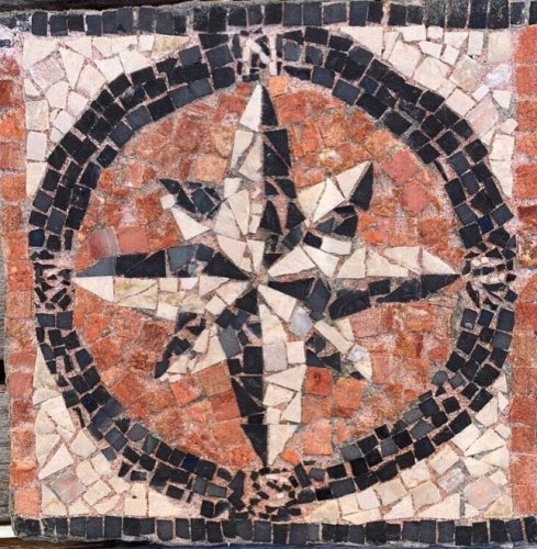 Carousel post from aur_arts.