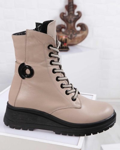 Carousel post from ossoshoes.