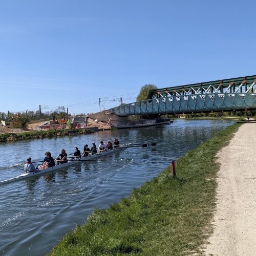 Carousel post from queensboatclub.