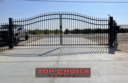 Carousel post from topchoicefencing.