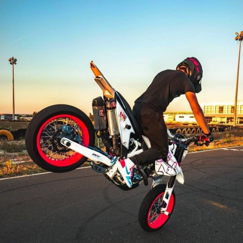 Photo post from dirtbikecustomcollabo.
