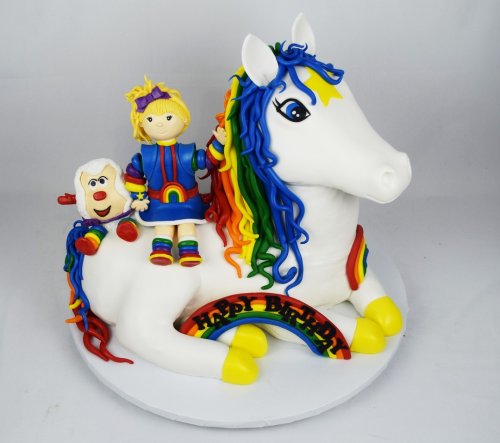 Photo post from marquettescakestudio.