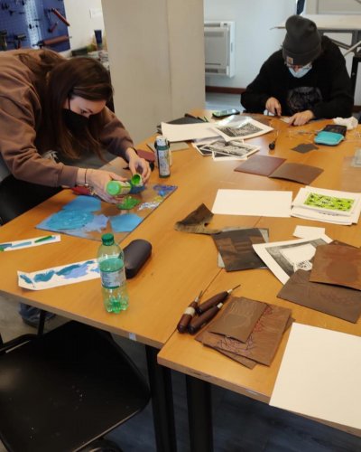 Carousel post from aur_arts.