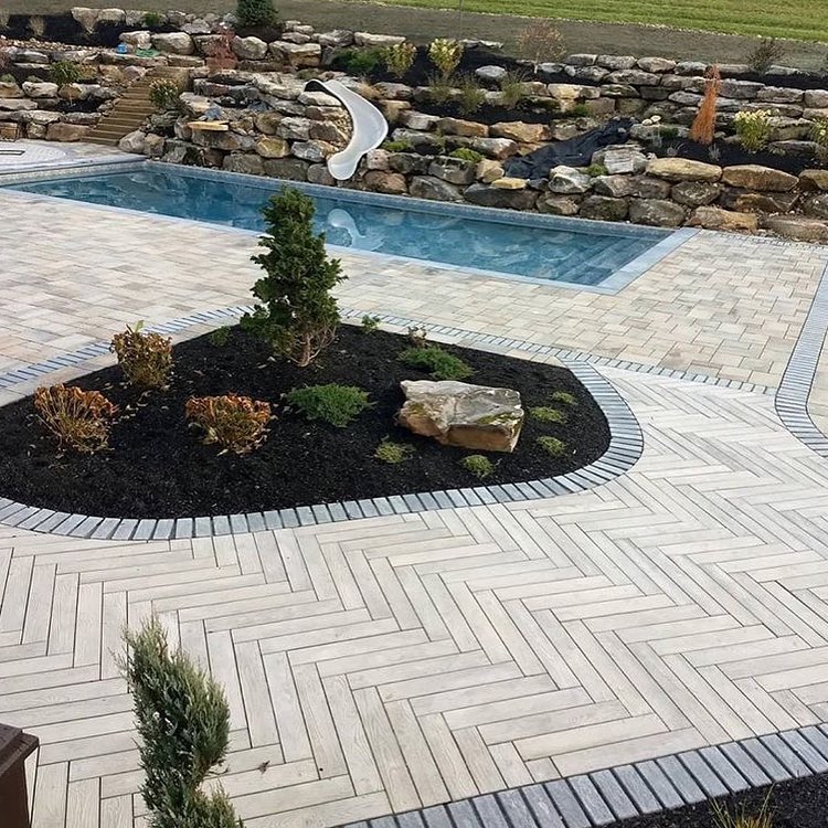 Carousel post from techobloc.