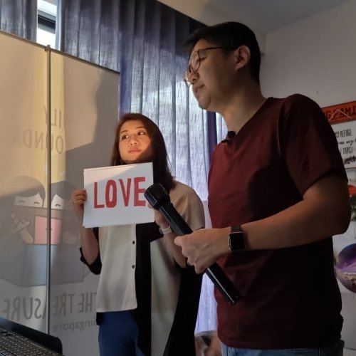 Carousel post from thetreasureboxsg.