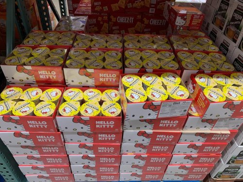 Hello Kitty Chicken Noodle Soup 6-Pack | A-Sha Foods USA