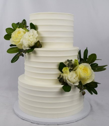 Photo post from marquettescakestudio.