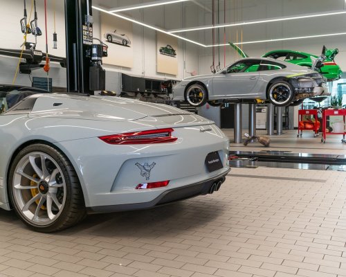 Carousel post from porschewarrington.