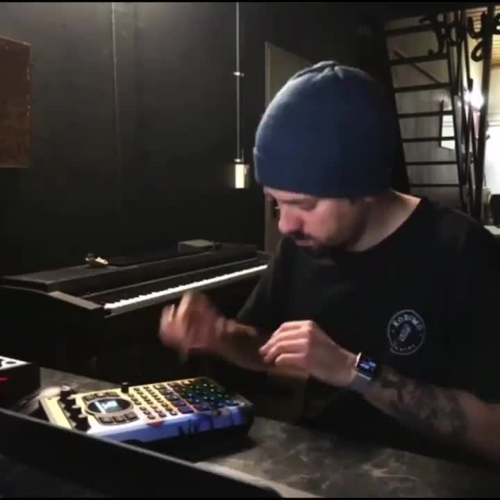 Video post from owae.ga.