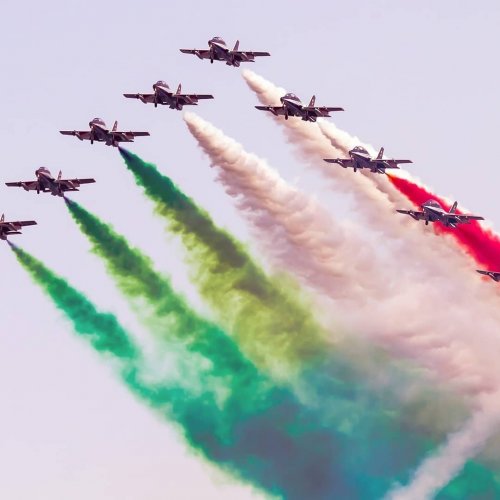 Carousel post from aurrome.