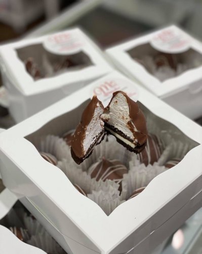 Photo post from marquettescakestudio.