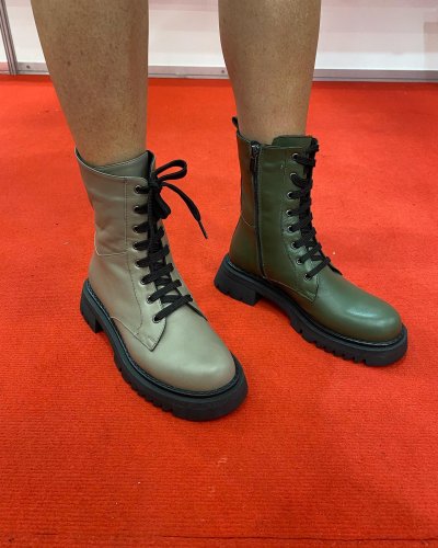 Carousel post from ossoshoes.