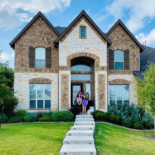 Photo post from kerisellsaustin.