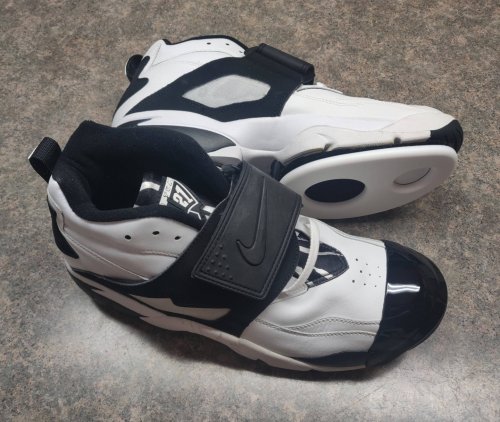 Photo post from craigscurlingshoes.