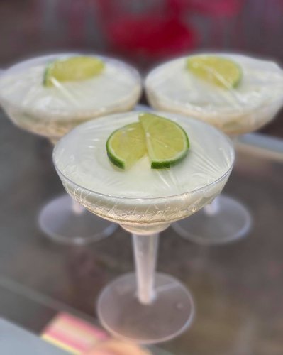 Carousel post from marquettescakestudio.