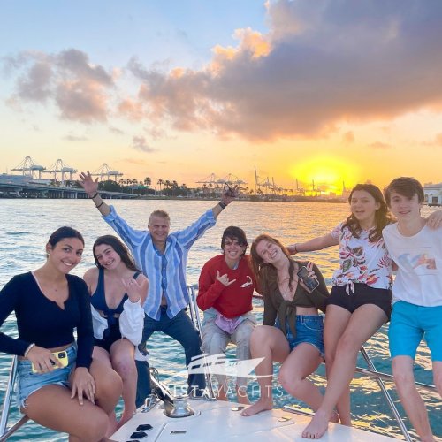 Photo post from vistayachts.