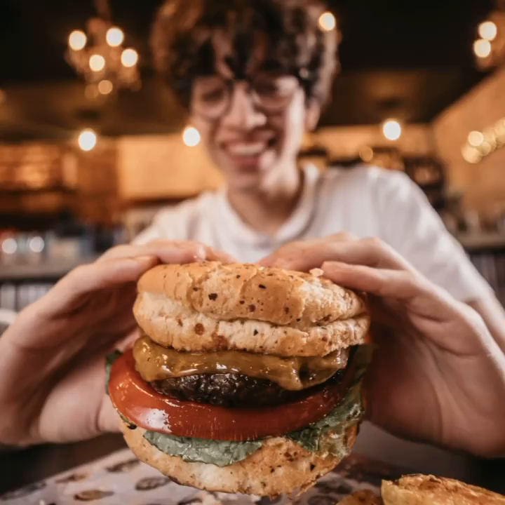 Video post from morogrill.