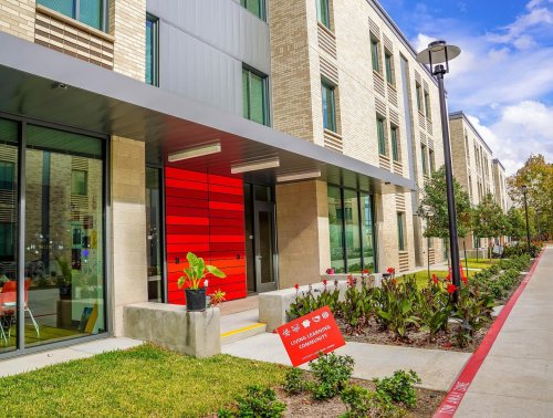 Photo post from uhhousing.