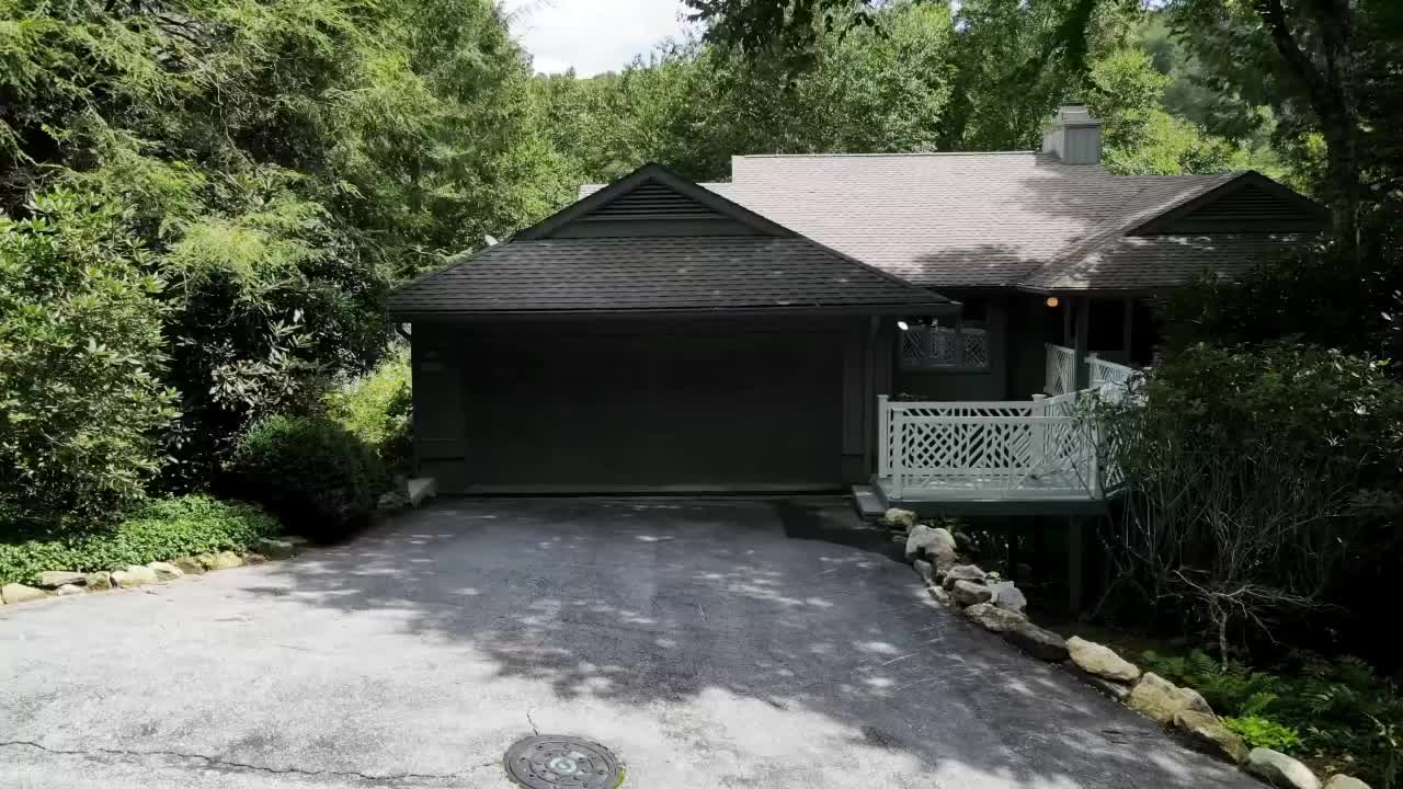 Video post from bhhsmmr.