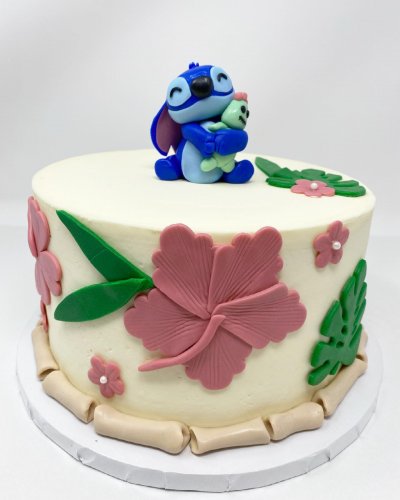 Photo post from famous_creations_catering.