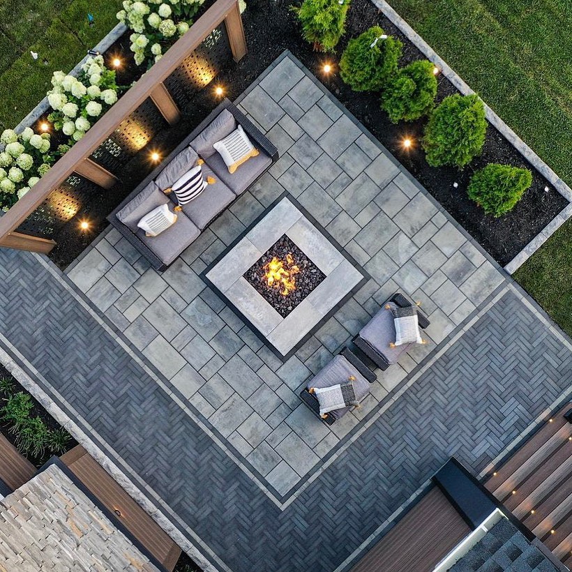 Photo post from techobloc.