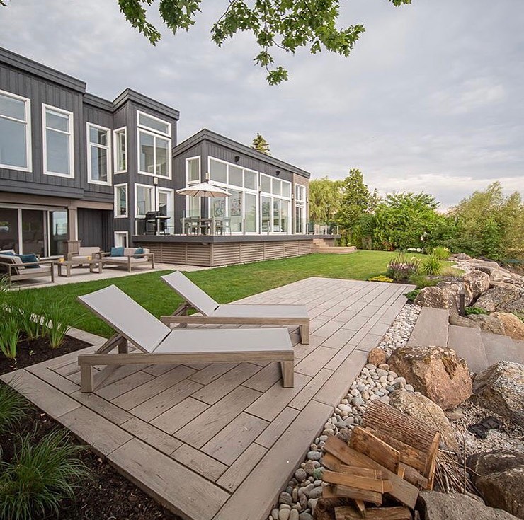 Carousel post from techobloc.