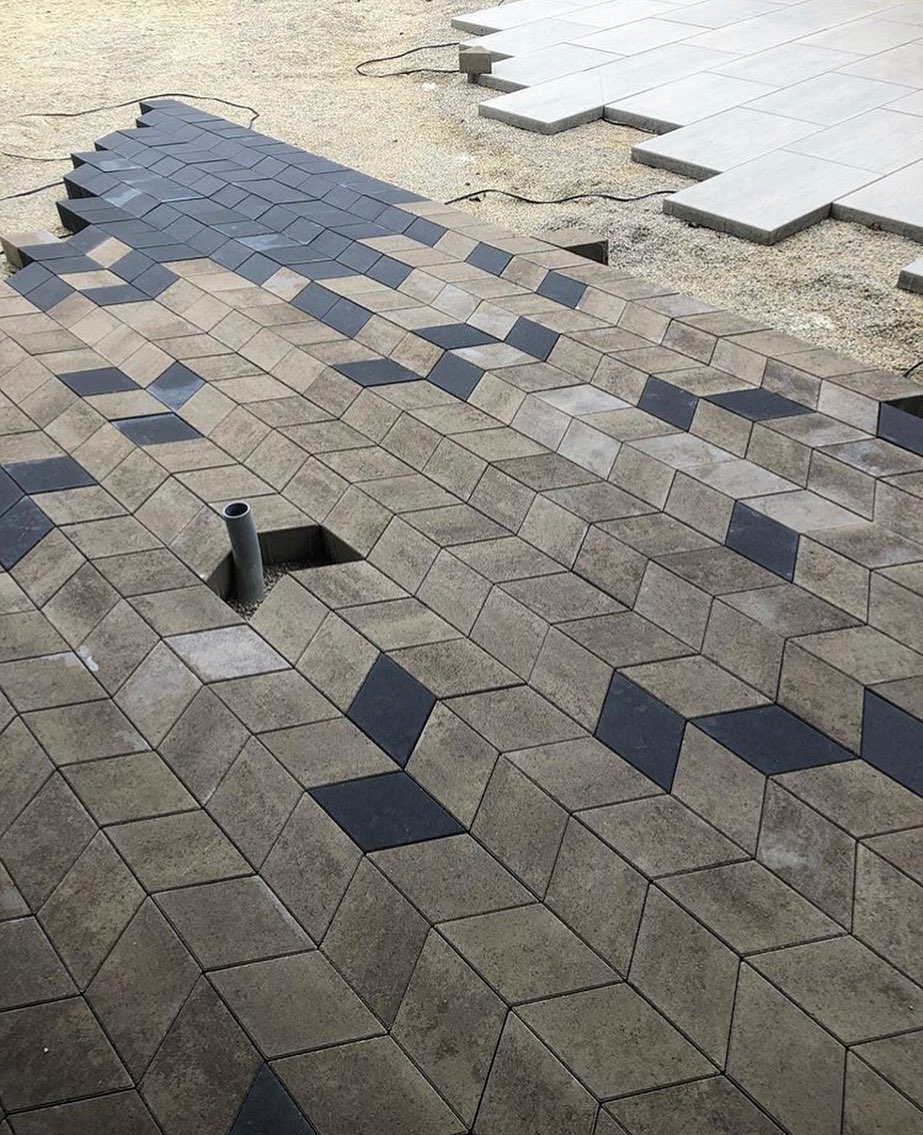 Photo post from techobloc.