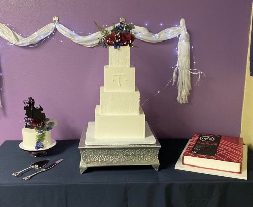 Photo post from marquettescakestudio.