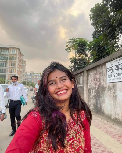 Carousel post from medha.bee.