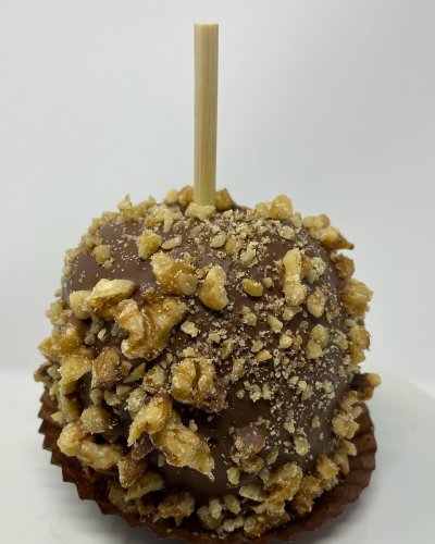 Carousel post from famous_creations_catering.
