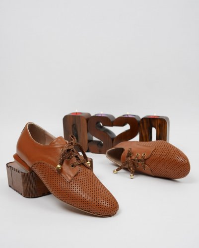 Carousel post from ossoshoes.