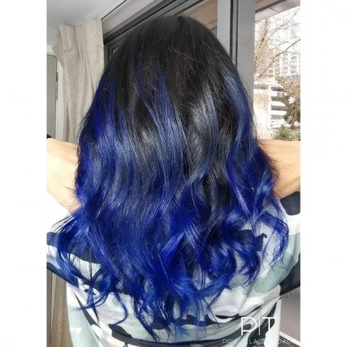 Carousel post from trindadehairstylist.