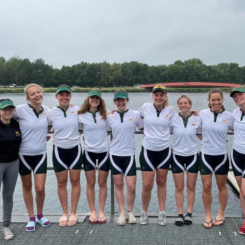 Carousel post from queensboatclub.