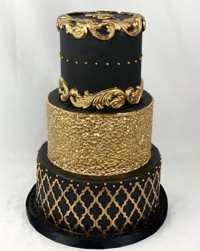 Photo post from marquettescakestudio.