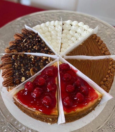 Photo post from marquettescakestudio.