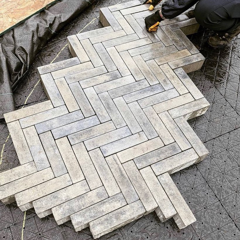 Photo post from techobloc.