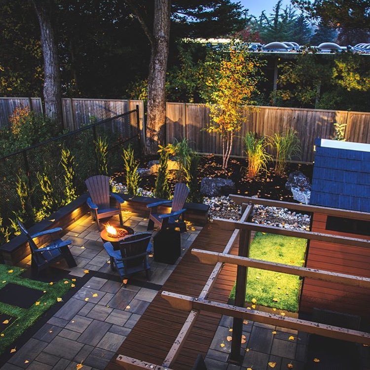 Carousel post from techobloc.